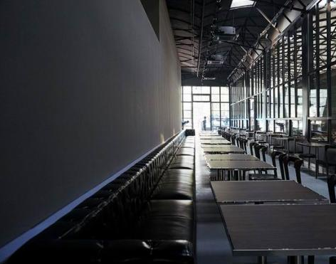 動感時尚—北京798藝術(shù)區(qū)“火車站”改造魅力ACE咖啡廳